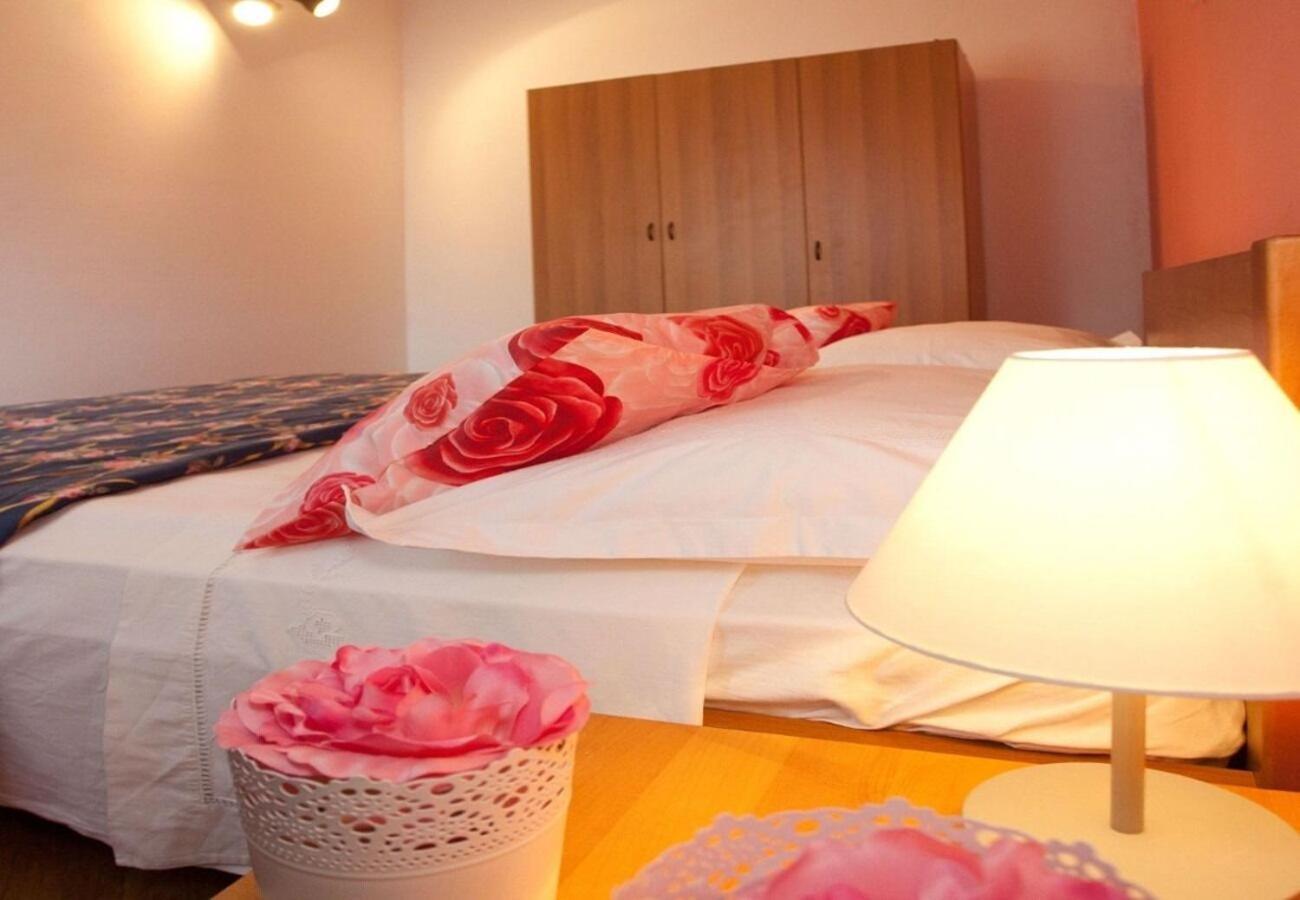 Apartments Filip Trogir Zewnętrze zdjęcie